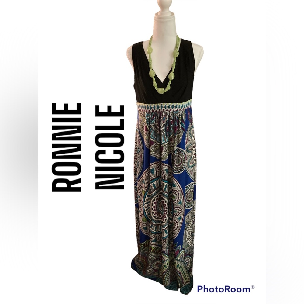 Ronni Nicole Maxi Dress size 8